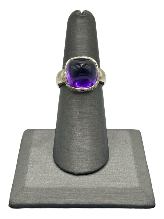 Cabochon Amethyst Ring With Diamond & Sapphire Bezel