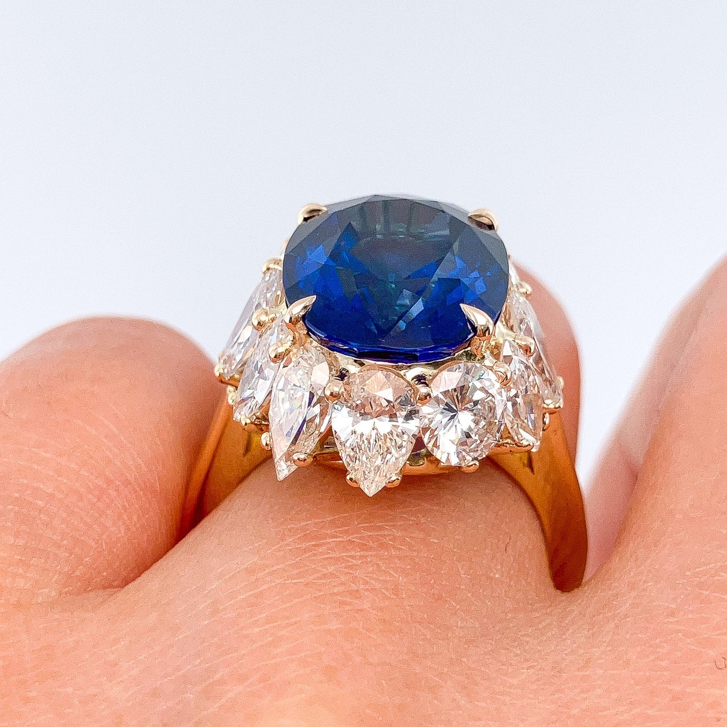 10.30ct SSEF Certified Sri Lanka Sapphire & Diamond Cluster Ring, 18k - Forever Rox