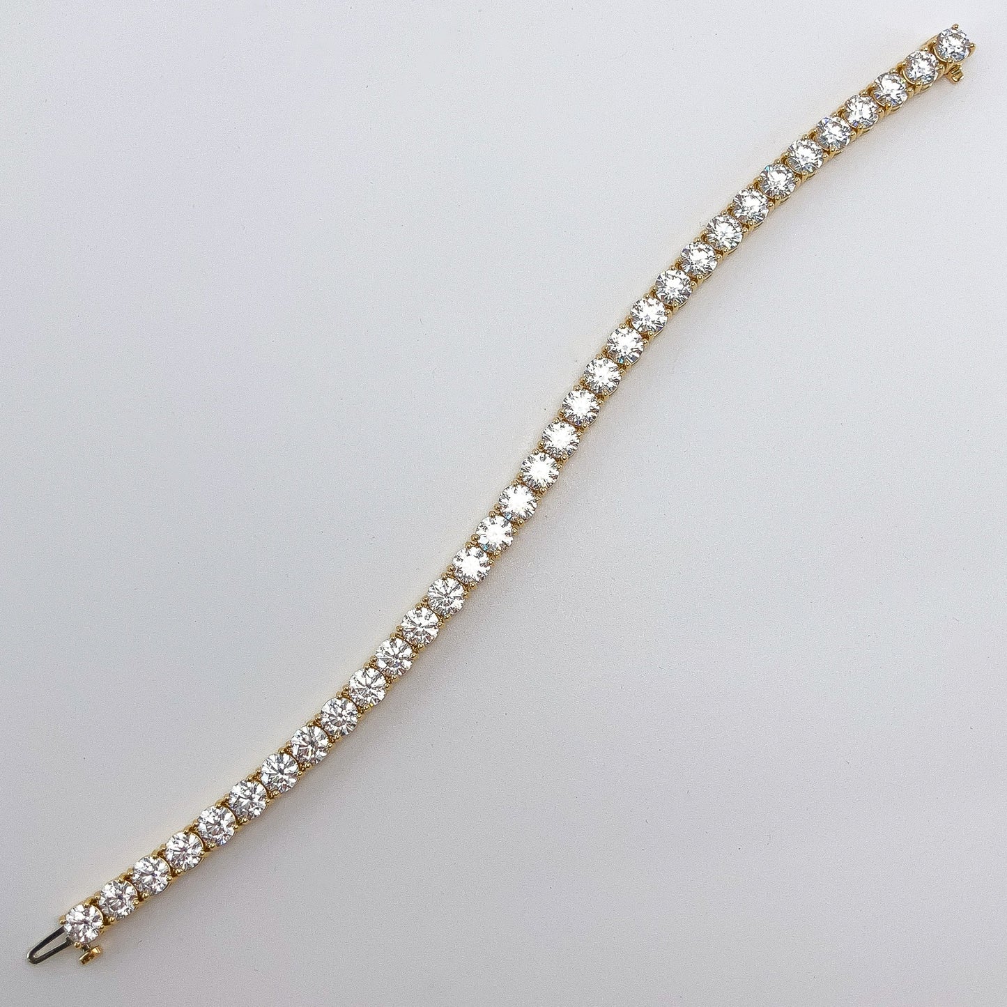 15.59cts GIA Certified GVS+ Round Diamond Tennis Bracelet, 18k Yellow Gold - Forever Rox