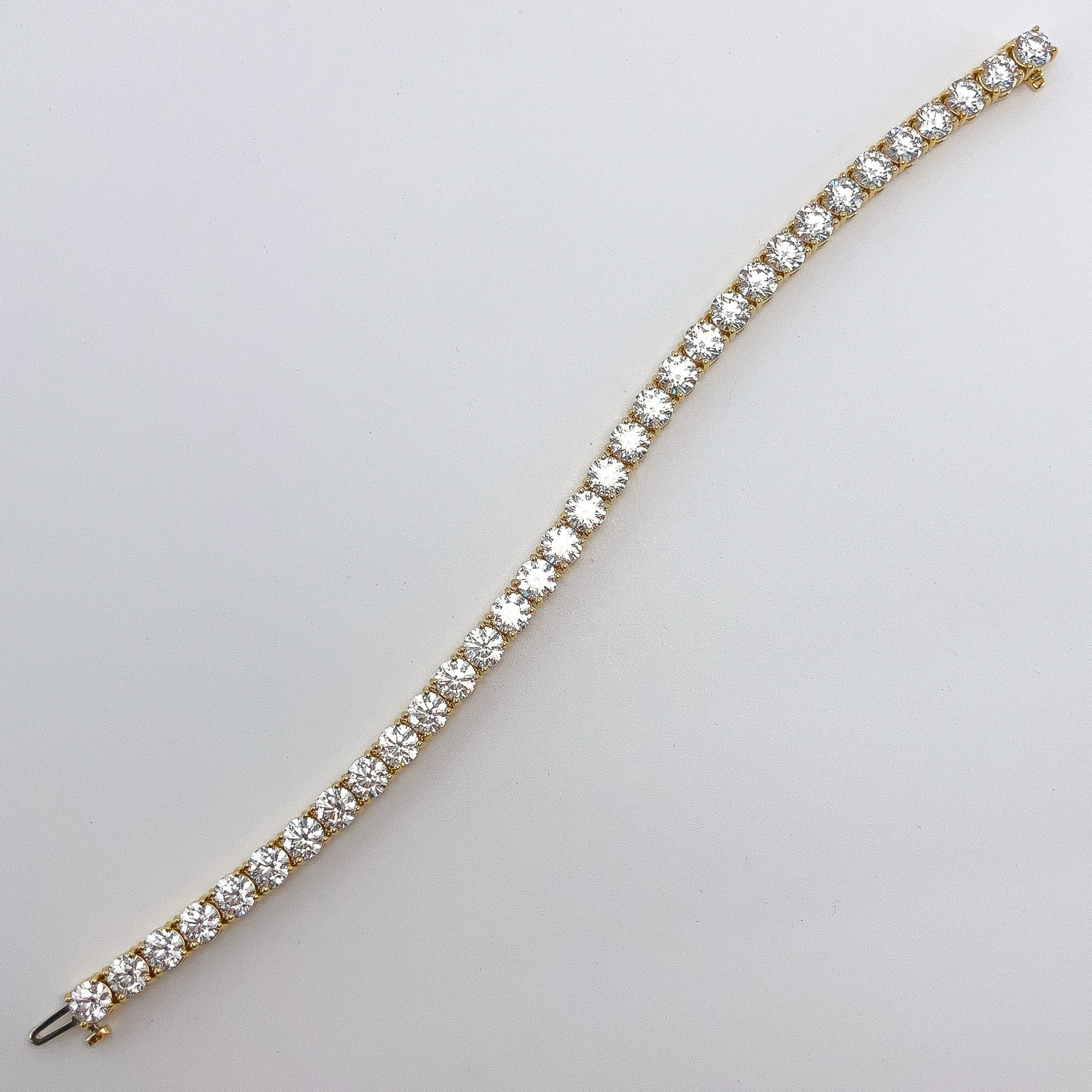 15.59cts GIA Certified GVS+ Round Diamond Tennis Bracelet, 18k Yellow Gold - Forever Rox