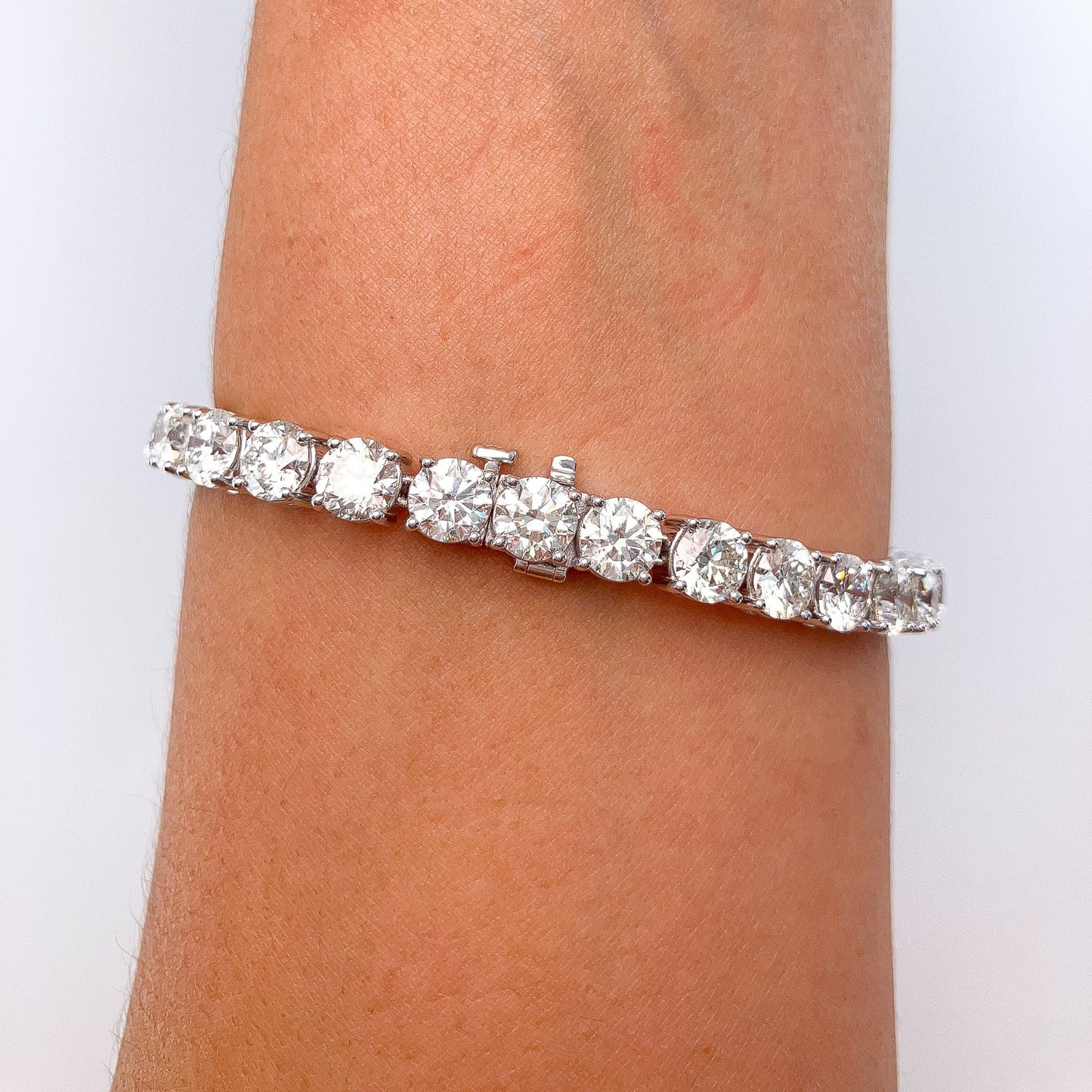 22.20cts Round Diamond Tennis Bracelet, 18k - Forever Rox