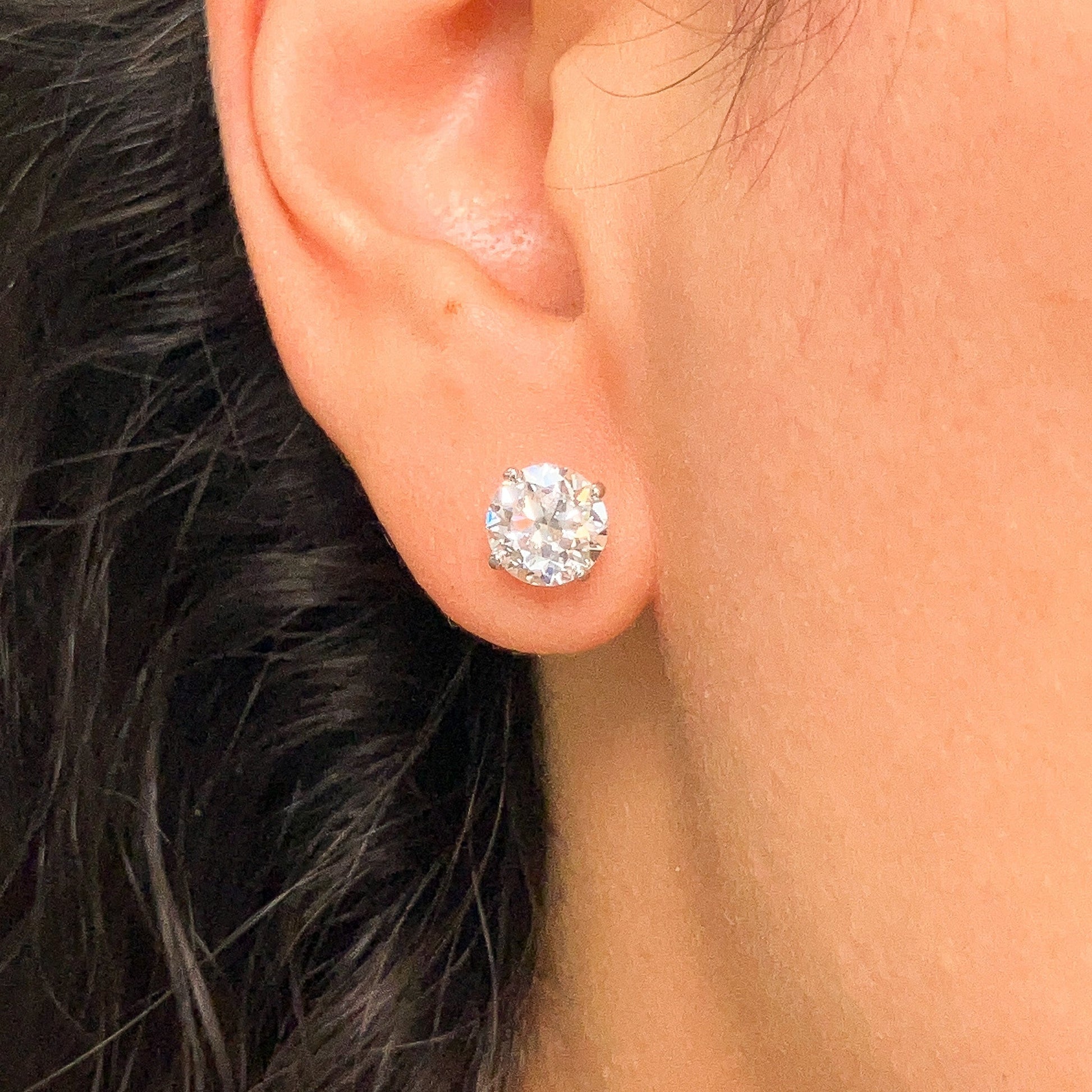 ·2.49cts GIA Certified Round Diamond Studs, 18k - Forever Rox