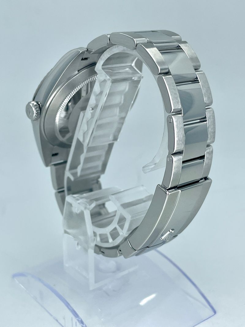 41mm 2018 Stainless Steel Rolex Datejust With Blue Dial & Jubilee Bracelet - Forever Rox Fine Jewelry
