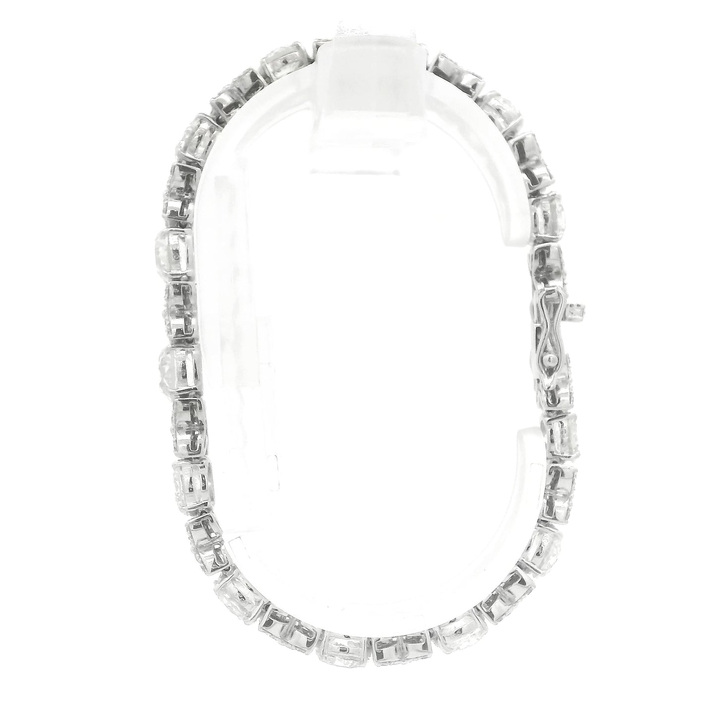 A White Gold X&O with round cut diamonds for the O and melle round cut diamonds for the X at Forever Rox Fine Jewelry, Lake Tahoes Best Jewelry Store
