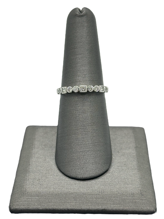 Round & Princess Cut Diamond Band