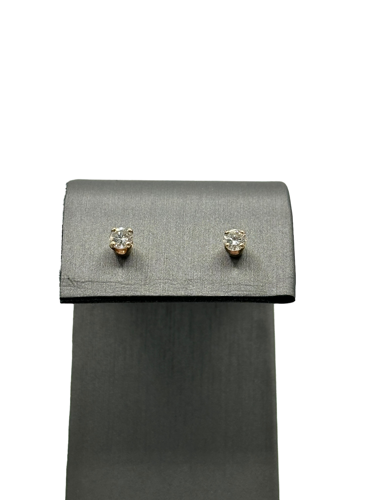 La Posset Four Prong Diamond Studs