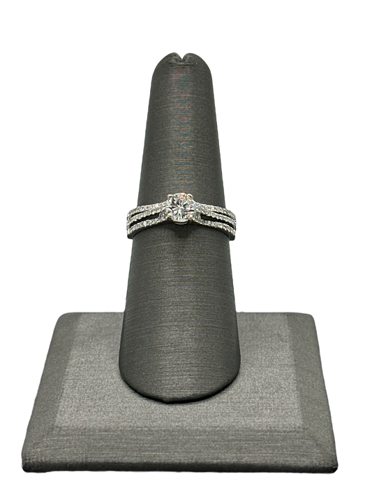 Round Cut Diamond Bridal Ring With Triple Split Shanks & Diamonds