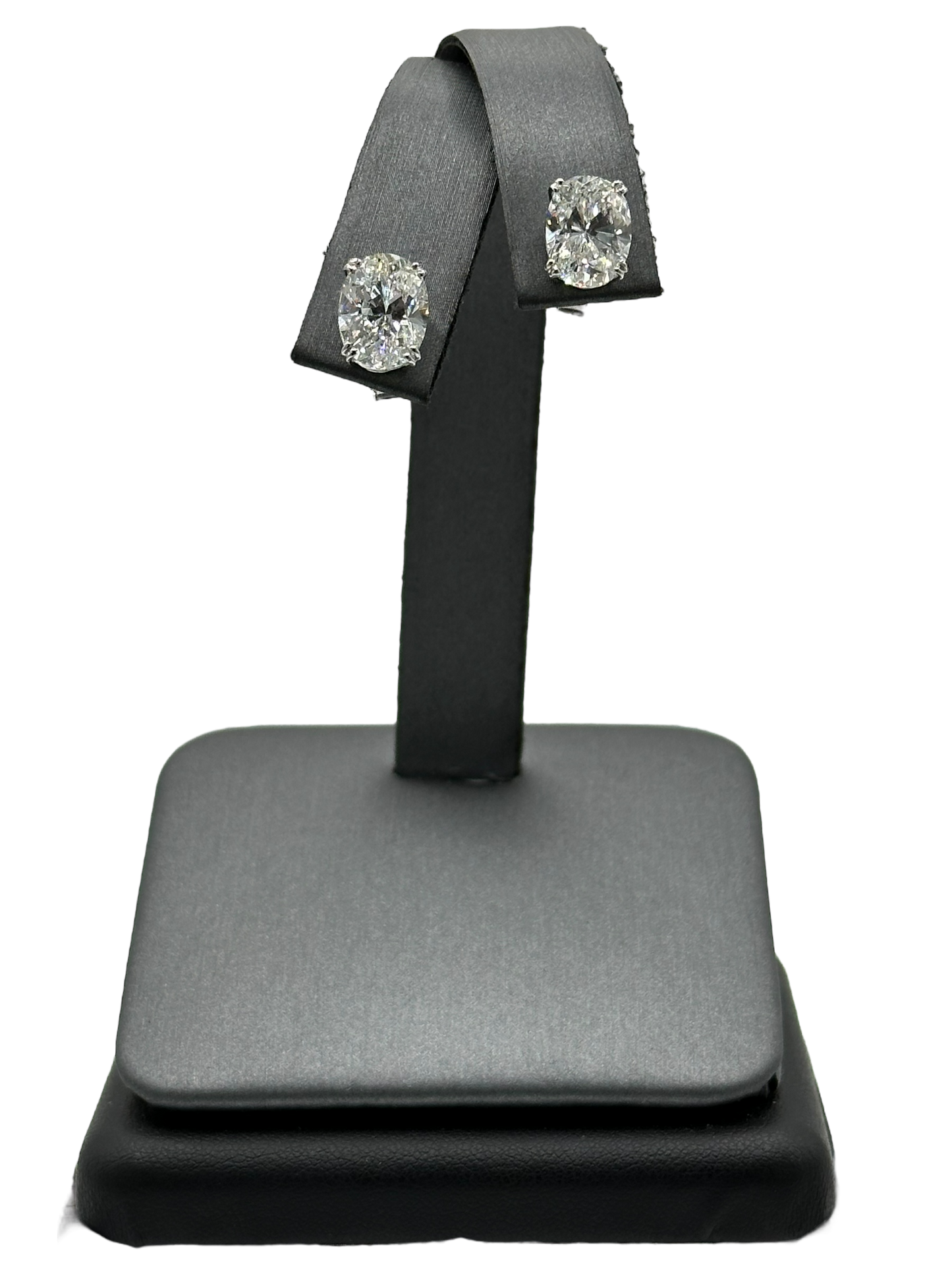 Oval Cut Diamond Studs