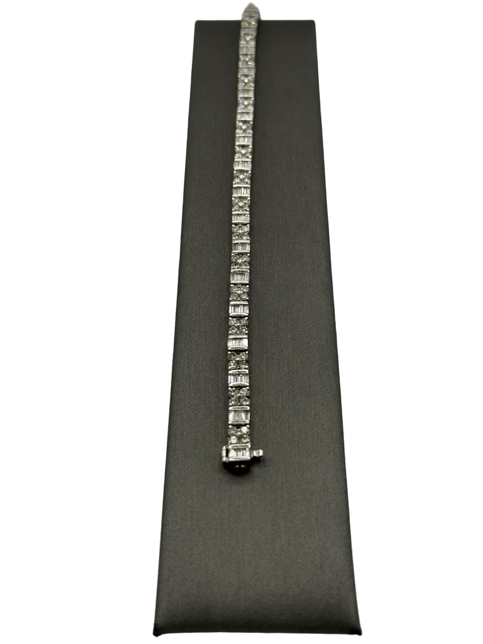 Baguette & Round Brilliant Cut Diamond Tennis Bracelet - Forever Rox