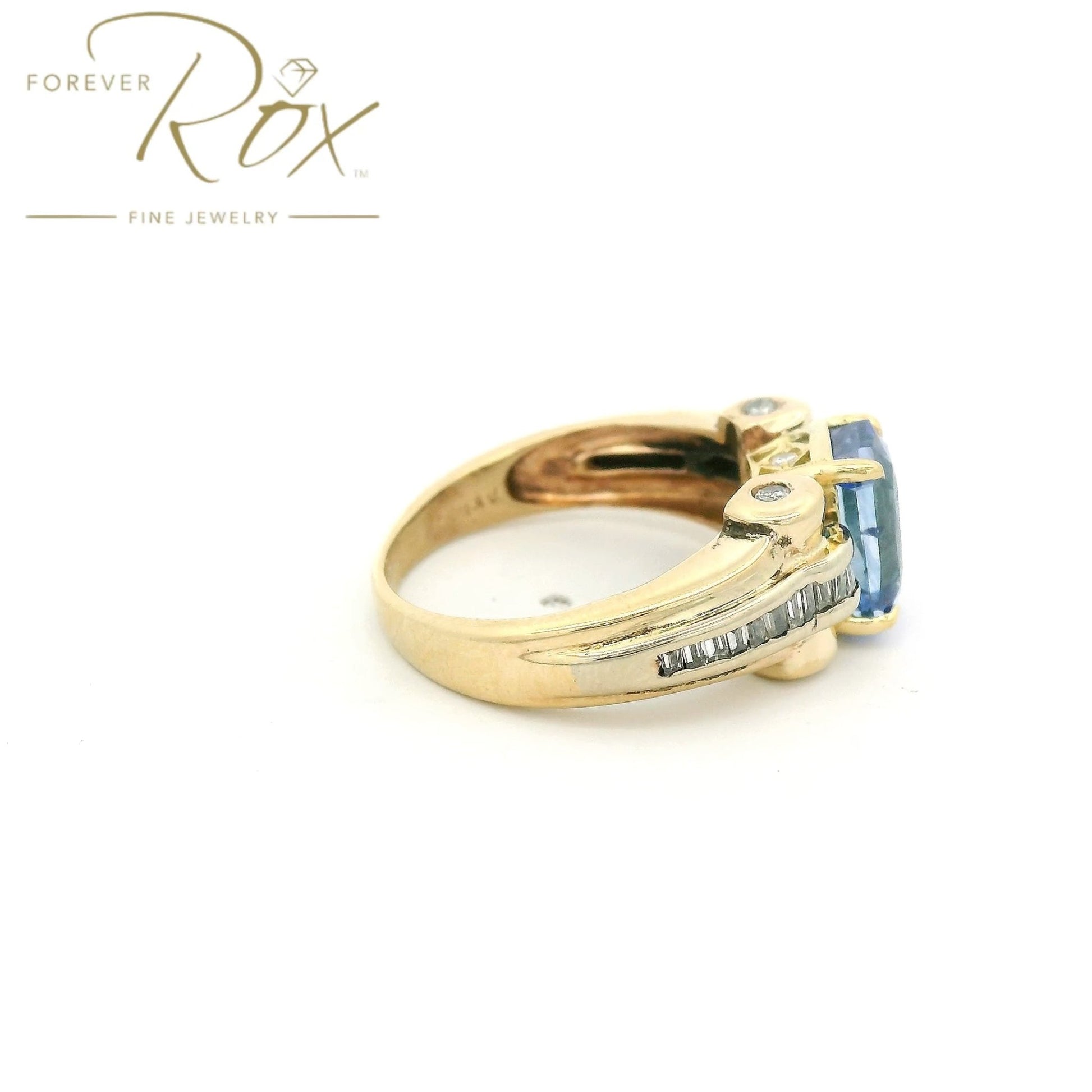 Custom Non Heat Treated Sapphire & Diamond Ring - Forever Rox Fine Jewelry
