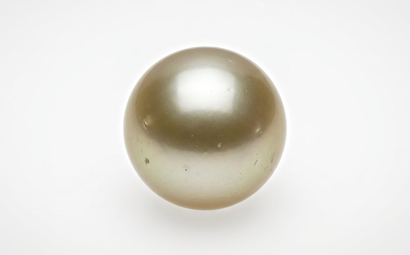 Pearl, round cut