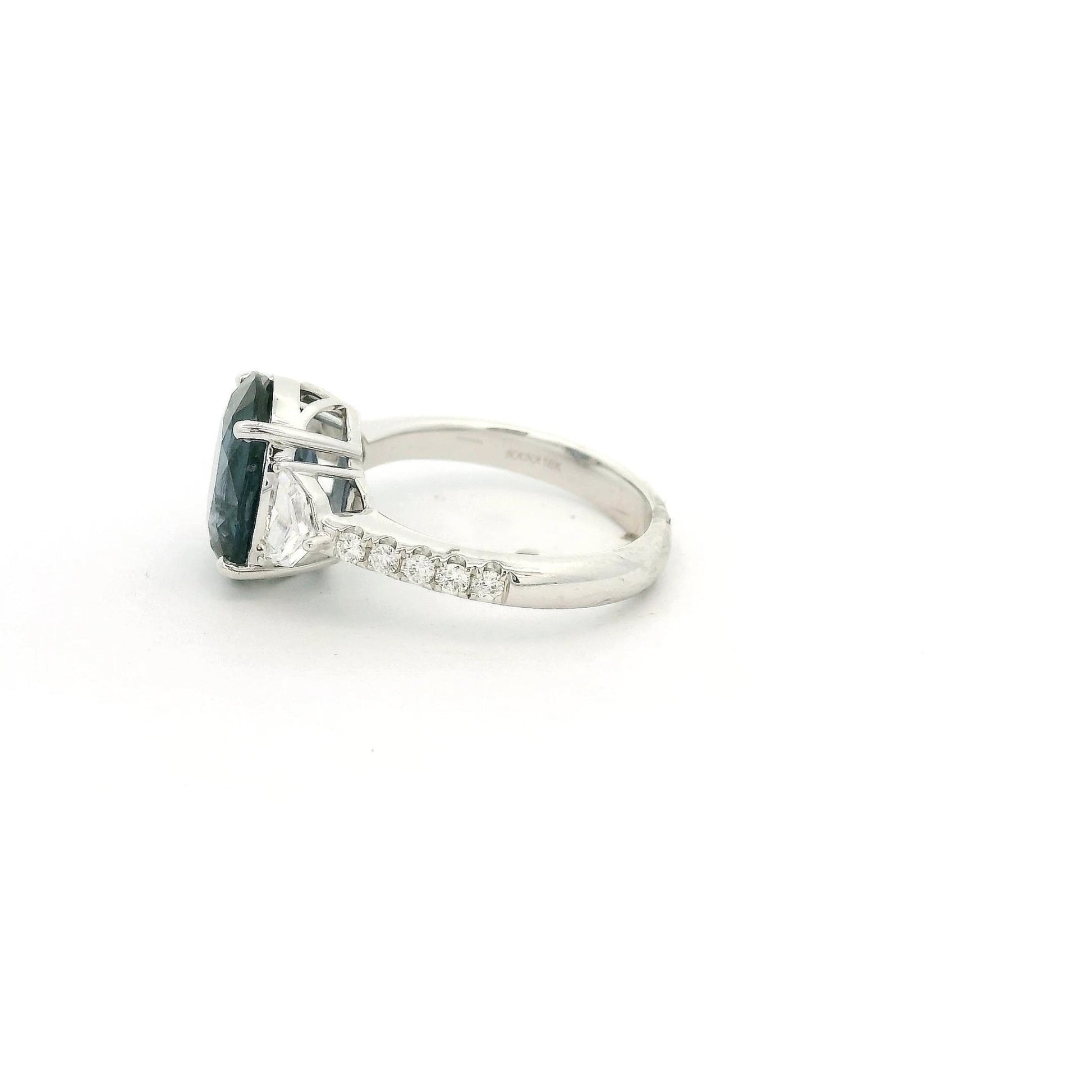 Natural Color Change Oval Cut Sapphire Ring With Chevron & Round Cut Diamonds - Forever Rox Fine Jewelry