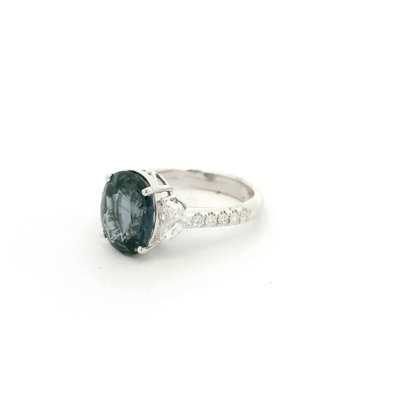 Natural Color Change Oval Cut Sapphire Ring With Chevron & Round Cut Diamonds - Forever Rox Fine Jewelry