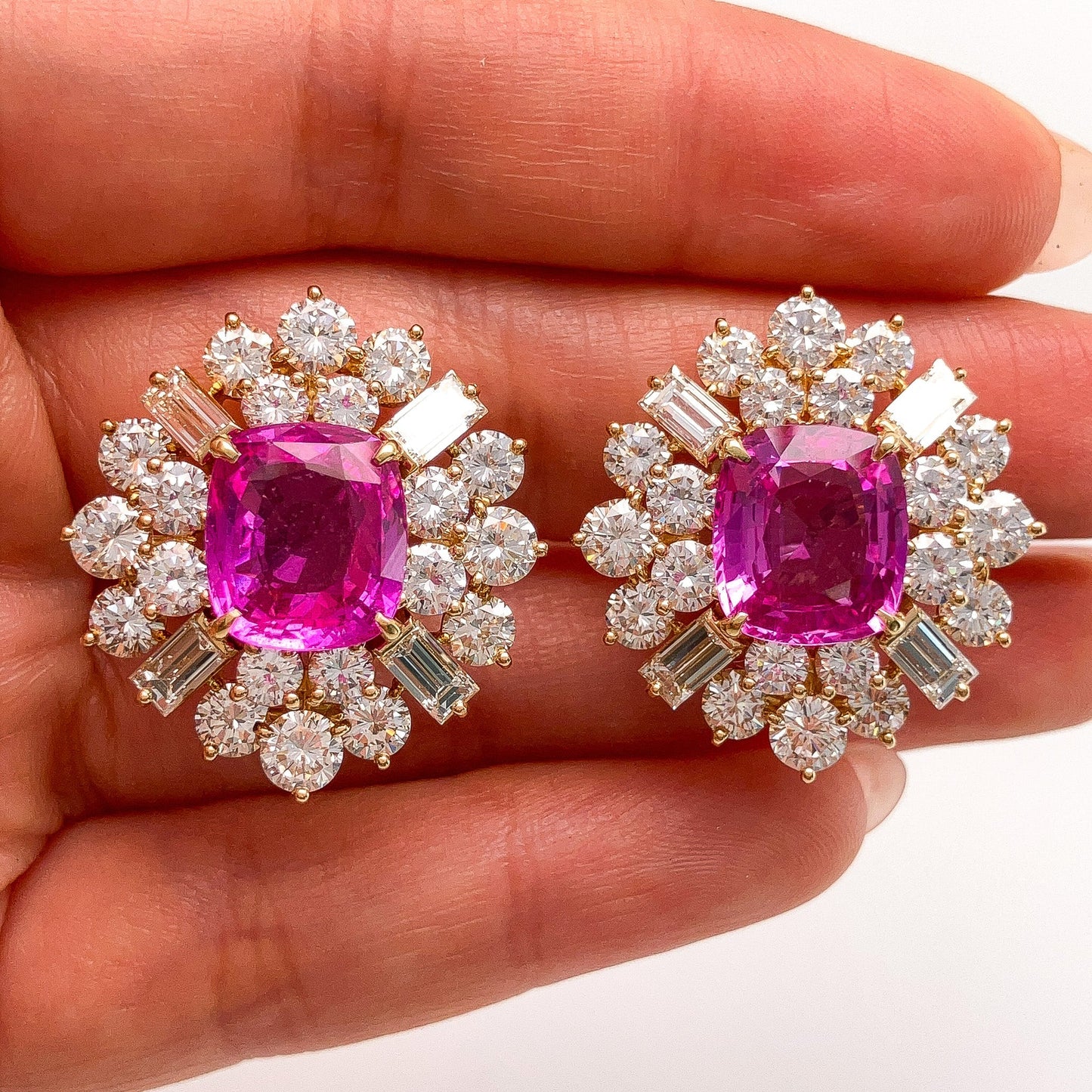 º 10.61cts GIA Certified Pink Sapphire & Diamond Cluster Earclips by Fred of Paris, 18k - Forever Rox