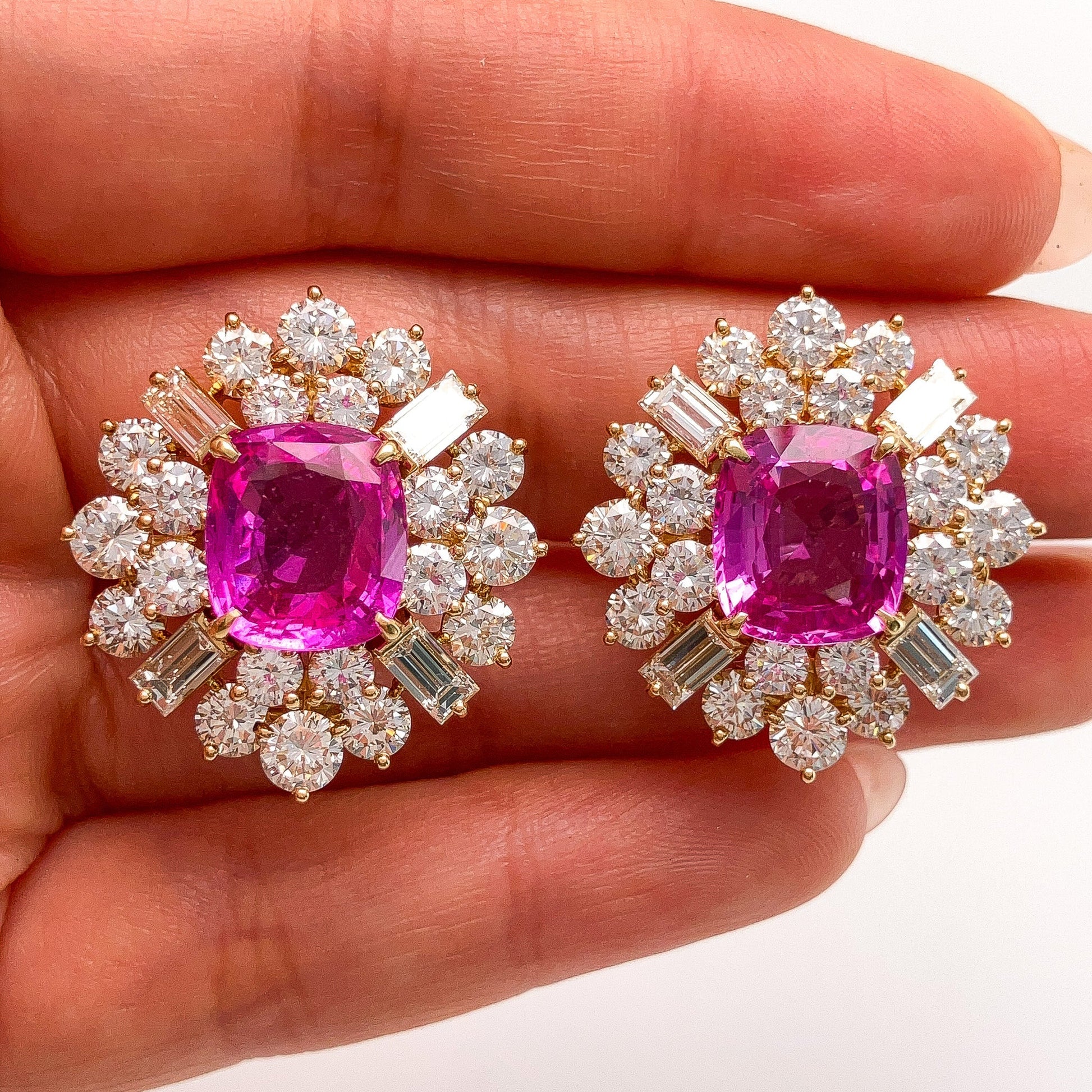 º 10.61cts GIA Certified Pink Sapphire & Diamond Cluster Earclips by Fred of Paris, 18k - Forever Rox