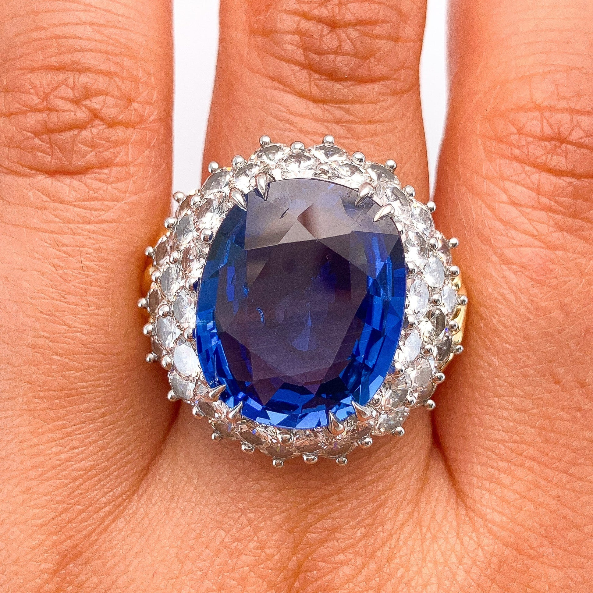º 13.10ct Sapphire & Diamond Cluster Ring, 18k & Platinum - Forever Rox