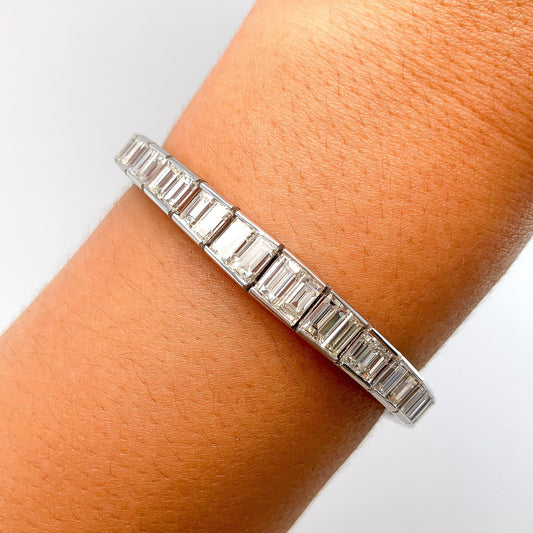 º 15.50cts Channel Set Baguette Diamond Tennis Bracelet, Platinum - Forever Rox