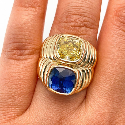 º 2.54ct Fancy Vivid Yellow Diamond + 4.60ct Sri Lanka Sapphire Two - Stone Ring, 18k - Forever Rox