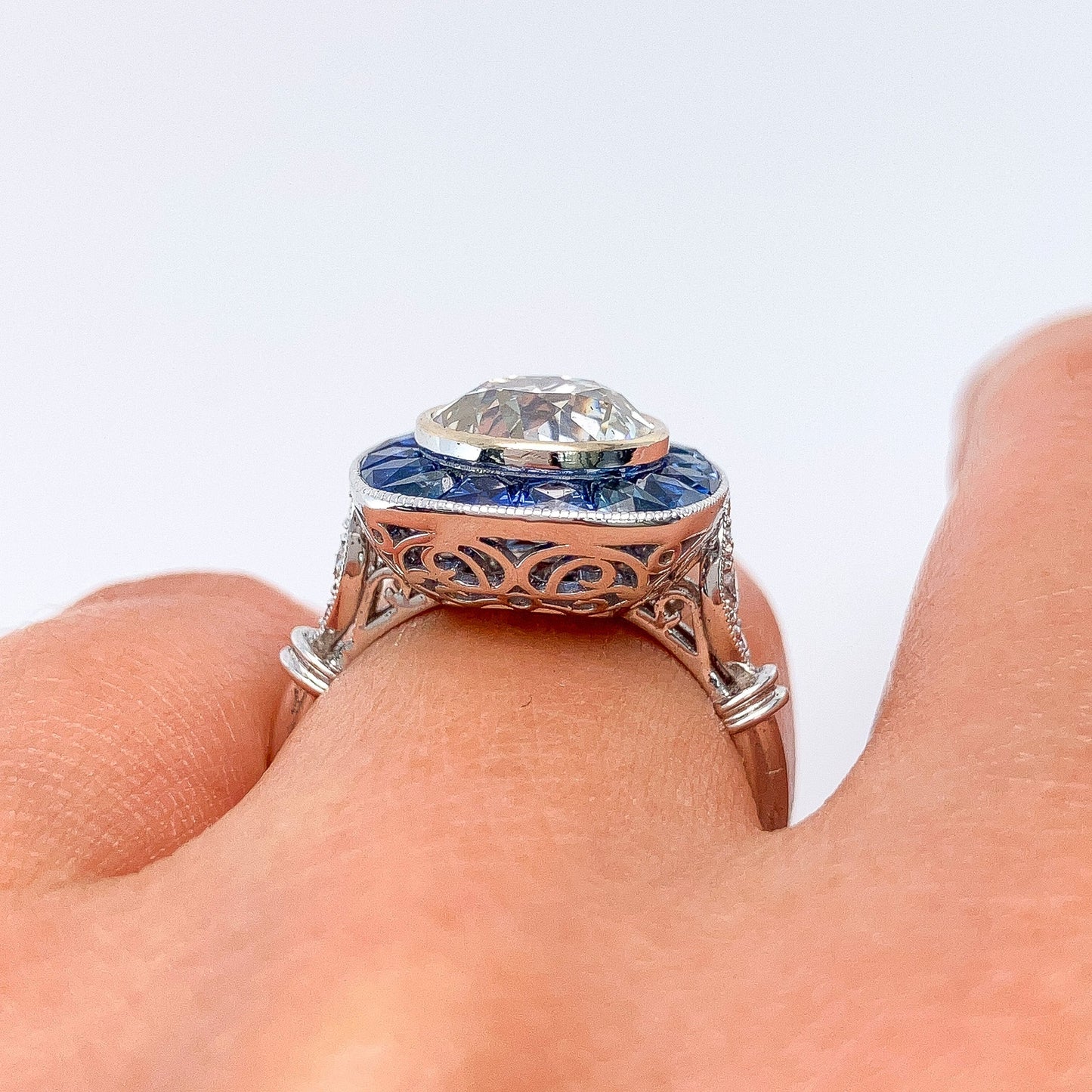 º 2.85ct GIA Certified L/SI1 Old European Cut Diamond & French Cut Sapphire Engagement Ring, 18k - Forever Rox