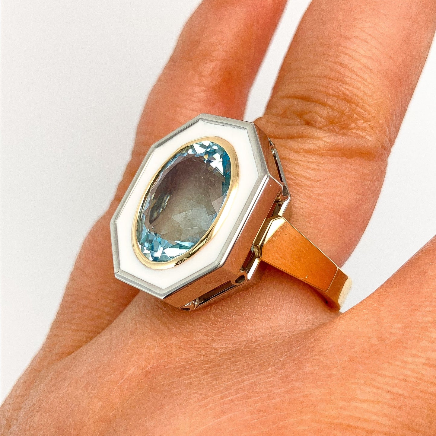 º Aquamarine & White Enamel Ring, 18k - Forever Rox