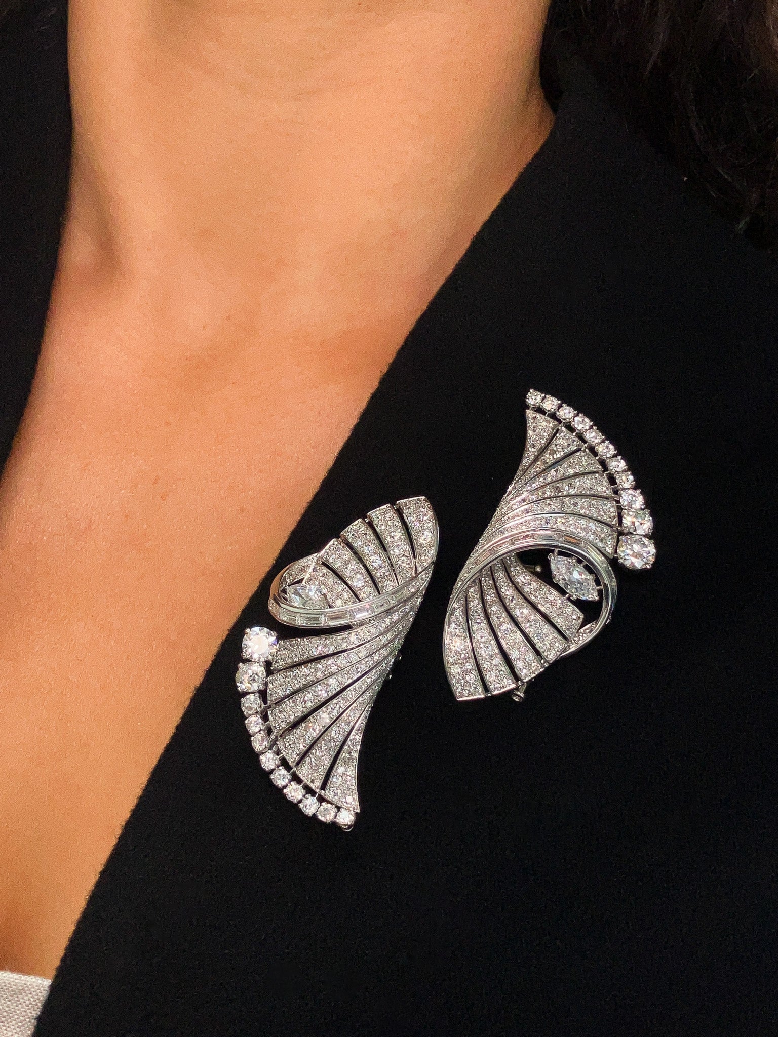 º Art Deco Diamond Dress Clips by Boucheron, Platinum - Forever Rox