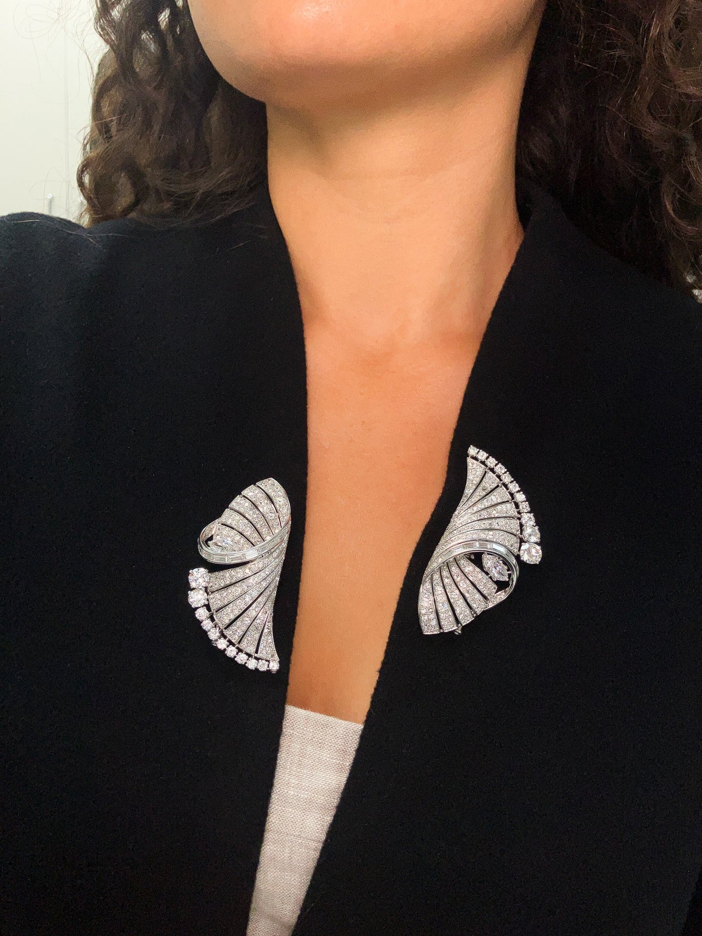 º Art Deco Diamond Dress Clips by Boucheron, Platinum - Forever Rox