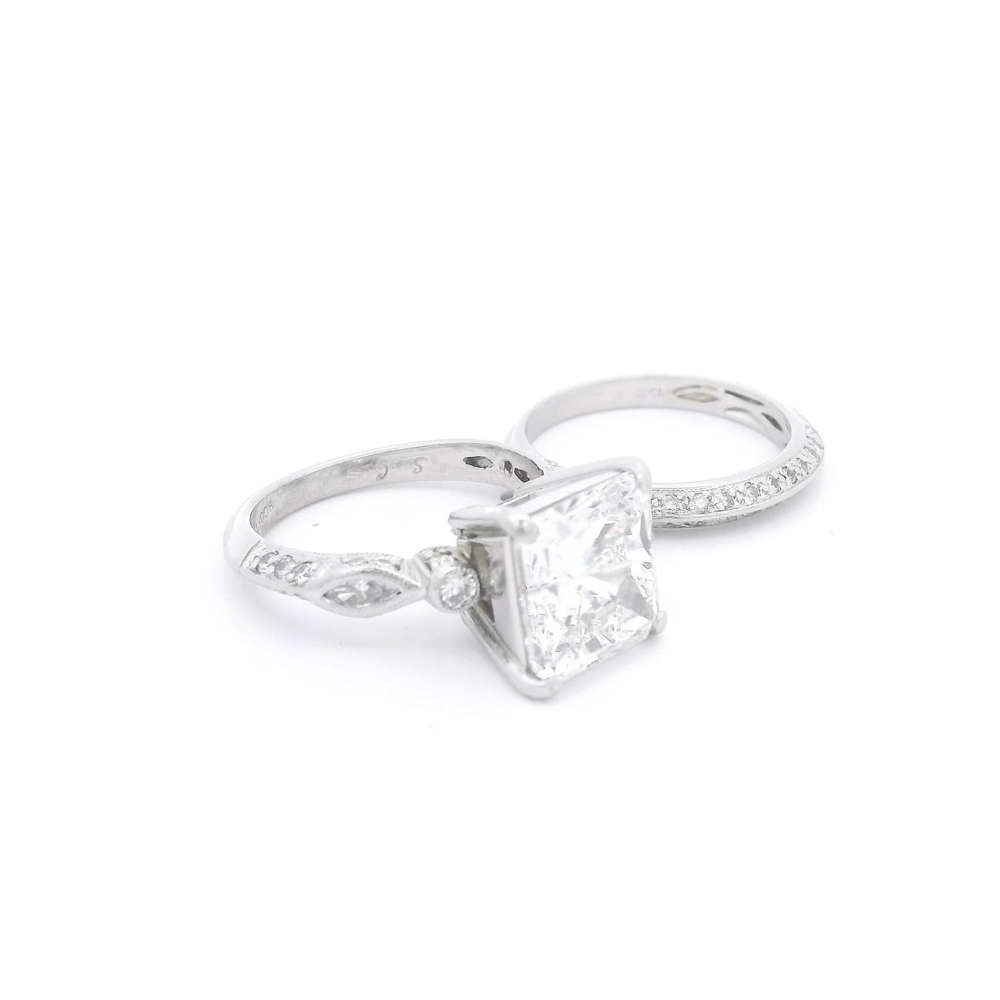 Simon G. Signed Square Radiant Cut Diamond Ring With Matching Band - Forever Rox