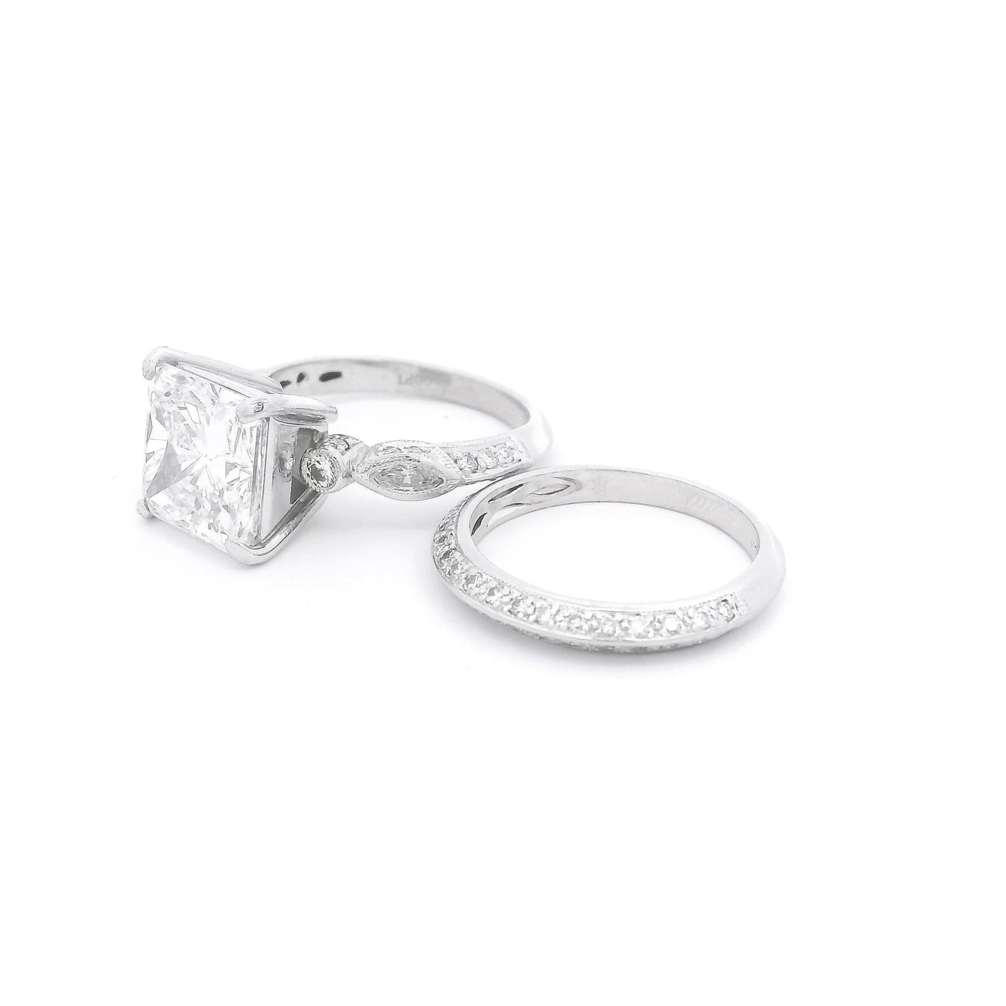 Simon G. Signed Square Radiant Cut Diamond Ring With Matching Band - Forever Rox