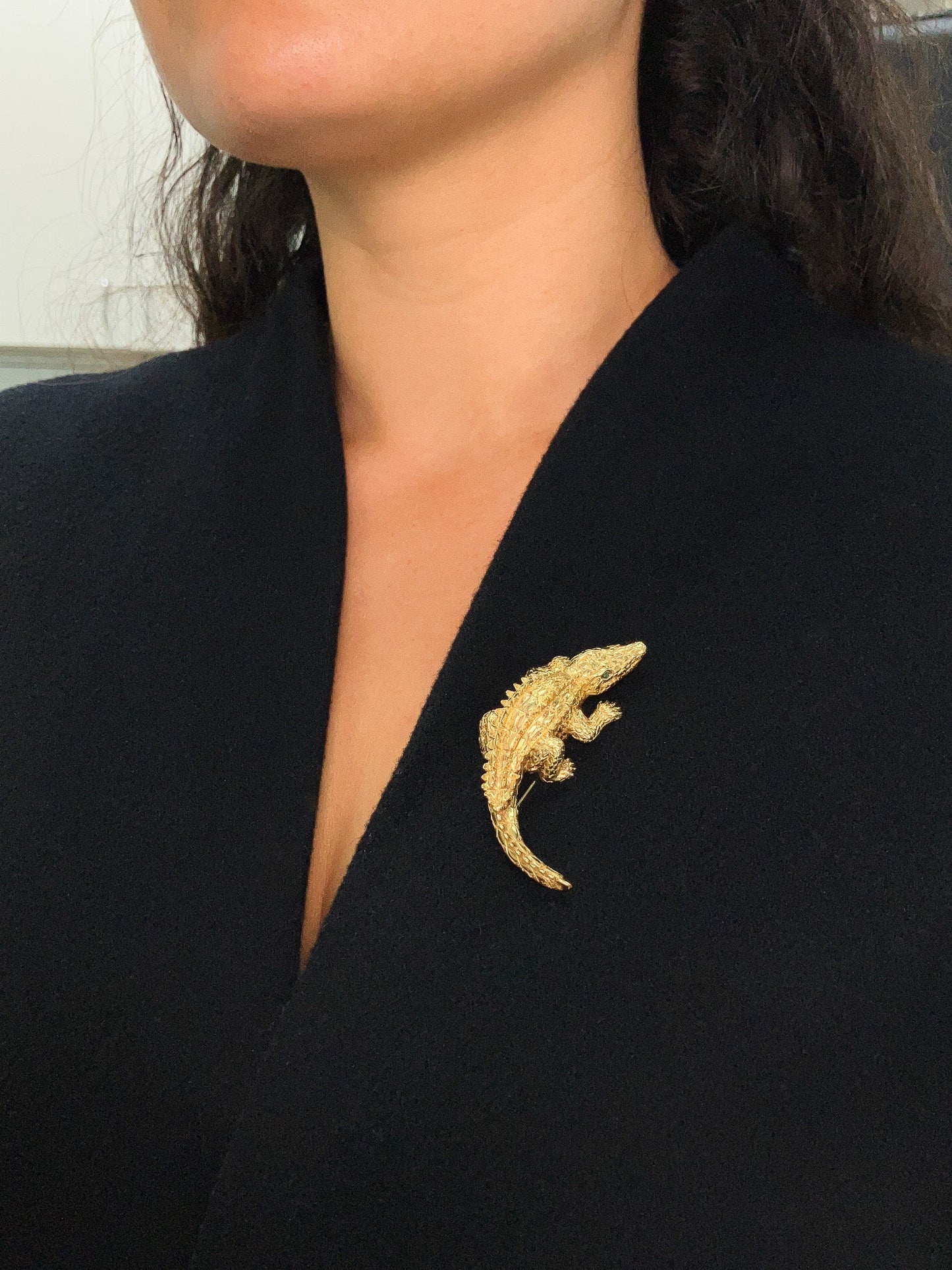 Vintage Alligator Pin with Emerald Eyes by Craig Drake, 18k - Forever Rox
