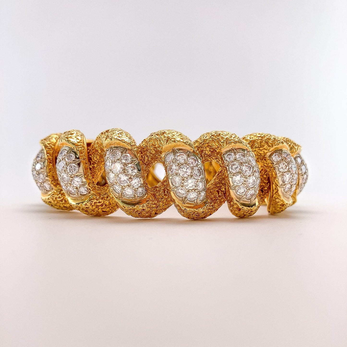 Vintage Textured Curved Link Bracelet, 18k - Forever Rox